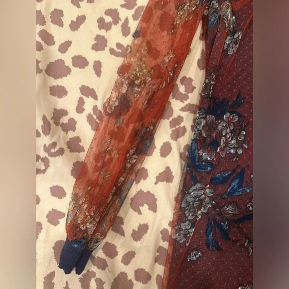 Long sleeve mesh burgundy and navy dress - Picture 7 of 14